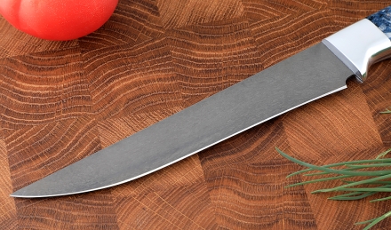 Нож шеф филейный цельнометаллический, средний сталь Х12МФ, рукоять акрил синий с дюралью Нож шеф филейный цельнометаллический, средний сталь Х12МФ, рукоять акрил синий с дюралью