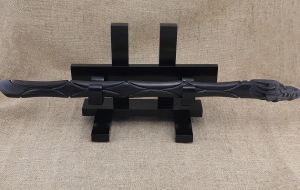 Подарочный сувенир «Вакидзаси» дамаск рукоять резной черный граб с головой дракона на подставке