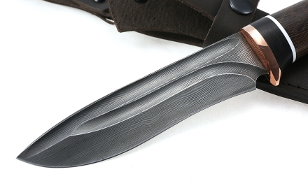 Нож Амур сталь дамаск-долы, рукоять черный граб венге Нож Амур сталь дамаск-долы, рукоять черный граб венге