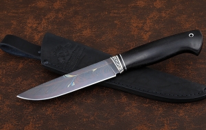 Нож Ягуар сталь дамаск торцевой с воронением, рукоять черный граб мельхиор