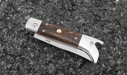 Нож Сапожок выкидной сталь булат накладки карельская береза коричневая Нож Сапожок выкидной сталь булат накладки карельская береза коричневая