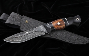 Нож Ангара дамаск ламинированный с долом черный граб железное дерево карбон