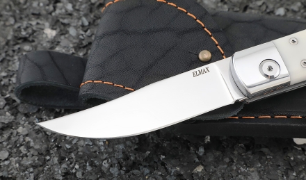 Нож Сапожок выкидной сталь Elmax накладки акрил белый Нож Сапожок выкидной сталь Elmax накладки акрил белый