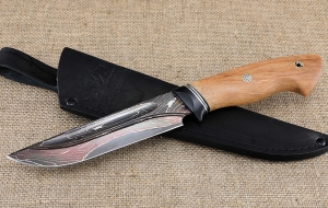 Нож Косуля дамаск с долом ламинированный с воронением карельская береза