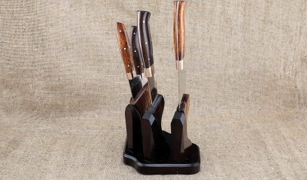 Премиум набор из четырёх ножей Шеф S390 рукоять железное дерево на подставке Премиум набор из четырёх ножей Шеф S390 рукоять железное дерево на подставке