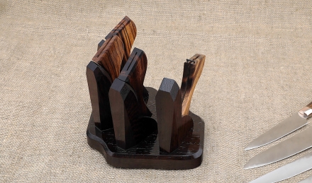 Премиум набор из четырёх ножей Шеф S390 рукоять железное дерево на подставке Премиум набор из четырёх ножей Шеф S390 рукоять железное дерево на подставке