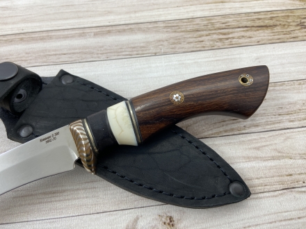 Нож "Белуга" сталь S390, рукоять мокумэ-ганэ,черный граб, бивень моржа и железное дерево (распродажа) 