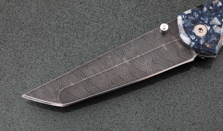 Складной нож Като, сталь дамаск, рукоять накладки акрил синий Складной нож Като, сталь дамаск, рукоять накладки акрил синий