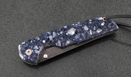 Складной нож Като, сталь дамаск, рукоять накладки акрил синий Складной нож Като, сталь дамаск, рукоять накладки акрил синий