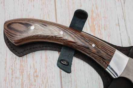 Топор - тяпка цельнометаллическая У8А накладки венге Топор - тяпка цельнометаллическая У8А накладки венге