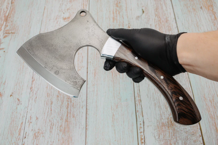 Топор - тяпка цельнометаллическая У8А накладки венге Топор - тяпка цельнометаллическая У8А накладки венге