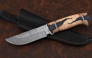 Нож Универсал сталь дамаск, рукоять карельская береза резная Нож Универсал сталь дамаск, рукоять карельская береза резная