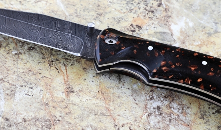 Складной нож Дельфин, сталь дамаск, рукоять накладки акрил коричневый Складной нож Дельфин, сталь дамаск, рукоять накладки акрил коричневый