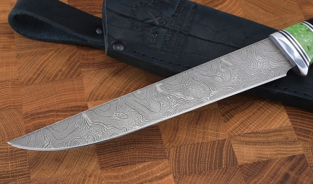 Нож Филейка средняя сталь дамаск рукоять акрил зеленый и черный граб Нож Филейка средняя сталь дамаск рукоять акрил зеленый и черный граб