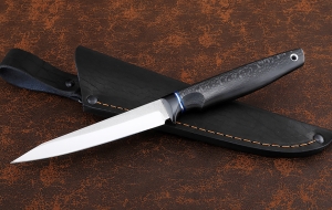 Нож Ферзь 95Х18 рукоять G10 черная, карбон