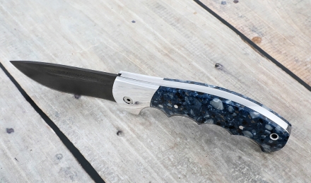 Складной нож "Ястреб" сталь х12мф, накладки акрил синий