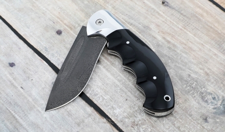 Складной нож "Ястреб" сталь х12мф, накладки акрил черный Складной нож "Ястреб" сталь х12мф, накладки акрил черный