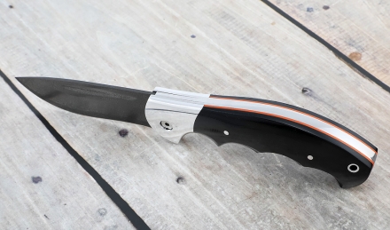 Складной нож "Ястреб" сталь х12мф, накладки G10 черный Складной нож "Ястреб" сталь х12мф, накладки G10 черный