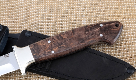 Нож Молния Х12МФ цельнометаллический рукоять мельхиор, карельская береза коричневая Нож Молния Х12МФ цельнометаллический рукоять мельхиор, карельская береза коричневая