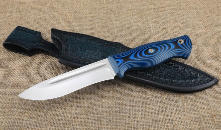 Нож Амур Sandvik 12C27 с долом, рукоять микарта синяя 
