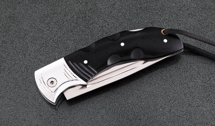 Складной нож Беркут, сталь Elmax, рукоять накладки акрил черный с дюралью Складной нож Беркут, сталь Elmax, рукоять накладки акрил черный с дюралью