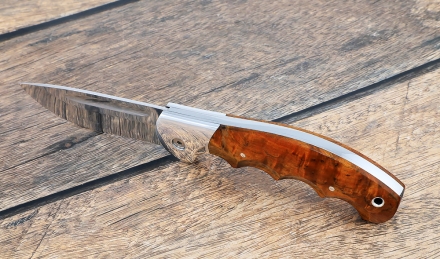 Складной нож "Ястреб" сталь х12мф, накладки карельская береза желтая