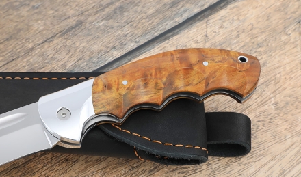 Складной нож "Орел" сталь S390, накладки карельская береза желтая