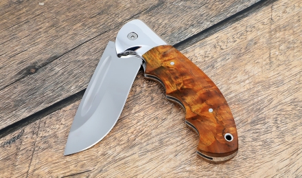 Складной нож "Орел" сталь S390, накладки карельская береза желтая