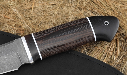 Нож Медведь сталь дамаск, рукоять венге-черный граб Нож Медведь сталь дамаск, рукоять венге-черный граб