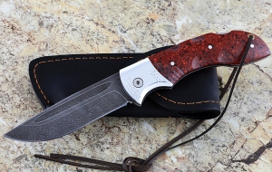 Складной нож Беркут, сталь дамаск, рукоять накладки акрил красный с дюралью