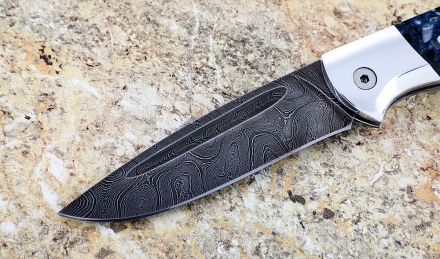 Складной нож Ворон, сталь дамаск, рукоять накладки акрил синий с дюралью Складной нож Ворон, сталь дамаск, рукоять накладки акрил синий с дюралью