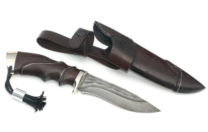 Подарочный нож Восток сталь дамаск камень- долы, рукоять венге резная, ножны резные, дерево венге Подарочный нож Восток сталь дамаск камень- долы, рукоять венге резная, ножны резные, дерево венге