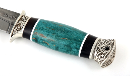 Нож Лидер, сталь дамаск ламинированный, рукоять карельская береза стабилизированная изумруд, мельхиор