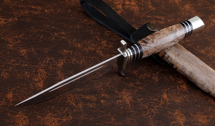 Реплика Финки нескладная НКВД Х12МФ мельхиор рукоять и ножны карельская береза коричневая Реплика Финки нескладная НКВД Х12МФ мельхиор рукоять и ножны карельская береза коричневая