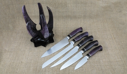 Кухонный набор ножей из стали ВН-01 с никелем рукоять карельская береза фиолетовая на подставке Кухонный набор ножей из стали ВН-01 с никелем рукоять карельская береза фиолетовая на подставке