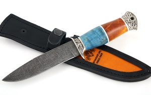 Нож Лидер сталь дамаск торцевой, рукоять карельская береза стабилизированная синяя+янтарь, мельхиор