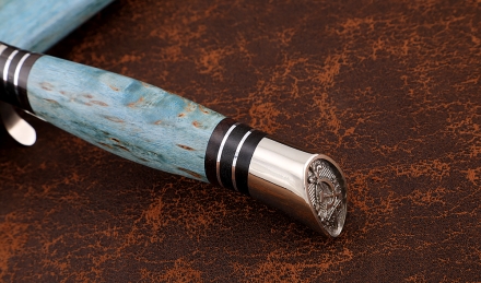 Реплика Финки нескладная НКВД D2 мельхиор рукоять и ножны карельская береза синяя Реплика Финки нескладная НКВД D2 мельхиор рукоять и ножны карельская береза синяя