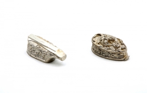 Комплект литья №19 для ножа: гарда и навершие.