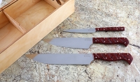 Набор кухонных ножей из стали 95Х18 с рукоятью из красного акрила в футляре - Набор кухонных ножей из стали 95Х18 с рукоятью из красного акрила в футляре