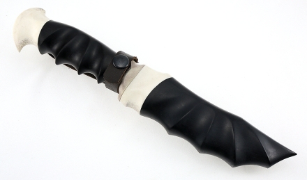 Нож Алтай сталь булат, рукоять черный граб рог лося резная,ножны черный граб рог лося резные