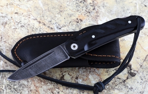 Складной нож Колибри, сталь дамаск, рукоять накладки акрил черный Складной нож Колибри, сталь дамаск, рукоять накладки акрил черный