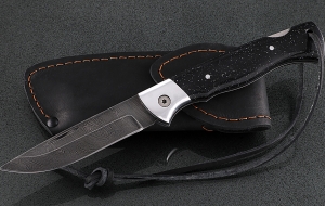 Нож Лиса, складной, сталь дамаск, рукоять накладки акрил звездное небо с дюралью Нож Лиса, складной, сталь дамаск, рукоять накладки акрил звездное небо с дюралью