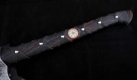 Топор Легионер-2 варка металлов: углерод+ХВГ ясень брашированный Топор Легионер-2 варка металлов: углерод+ХВГ ясень брашированный