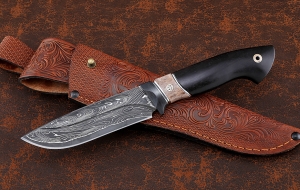 Нож Странник дамаск ламинированный с долом рукоять карбон карельская береза коричневая черный граб