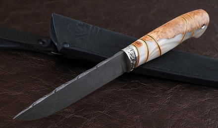 Нож Ягуар сталь Х12МФ, травление с рисунком рукоять карельская береза акрил