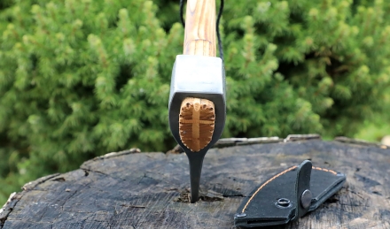 Топор Малыш-3 варка металлов: углерод+ХВГ рукоять ясень (NEW)