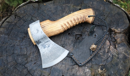 Топор Малыш-3 варка металлов: углерод+ХВГ рукоять ясень (NEW)