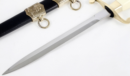 Кортик офицерский НВМФ (Нахимовское военно-морское училище) Кортик офицерский НВМФ (Нахимовское военно-морское училище)