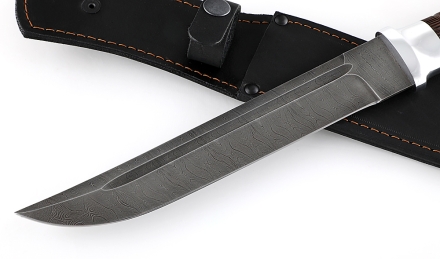 Нож казачий Пластун, сталь дамаск, рукоять венге с дюралью Нож казачий Пластун, сталь дамаск, рукоять венге с дюралью