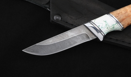 Нож Малыш-1, дамаск, рукоять карельская береза, акрил белый Нож Малыш-1, дамаск, рукоять карельская береза, акрил белый